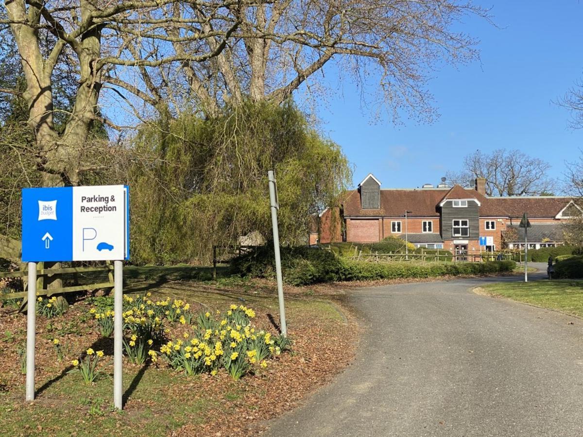 Ibis Budget Stansted Bishops Stortford Birchanger Экстерьер фото