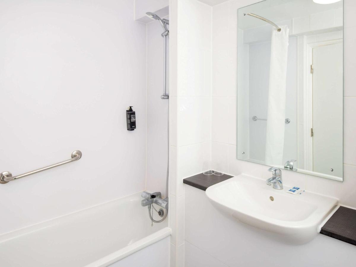 Ibis Budget Stansted Bishops Stortford Birchanger Экстерьер фото